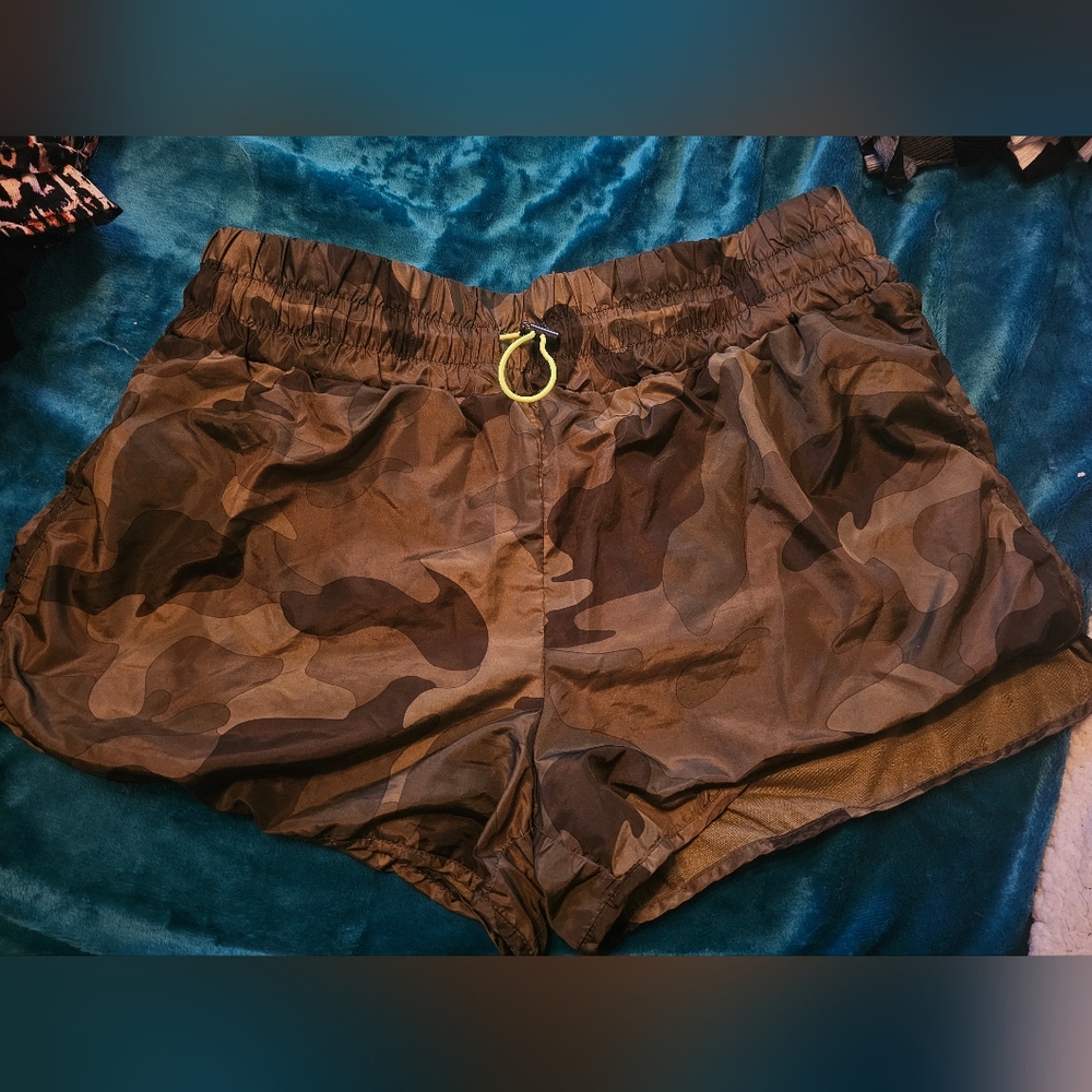 Camo gym shorts